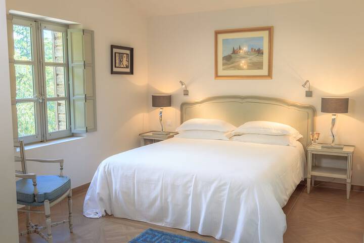 Room 7 of 50