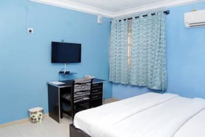 Room 41 of 83
