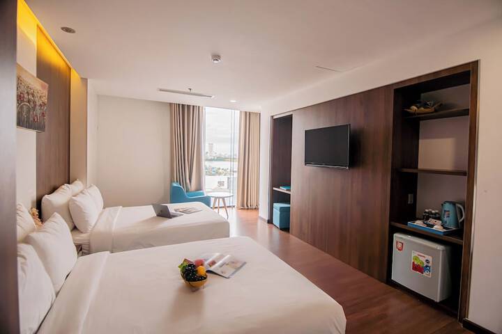 Room 15 of 76