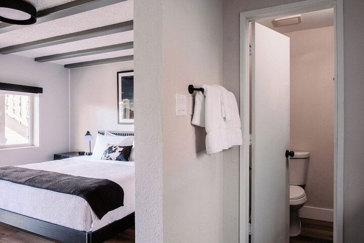 Room 19 of 56