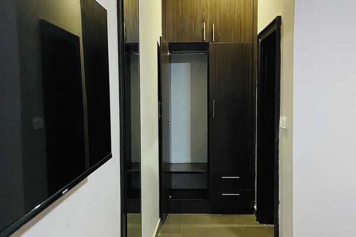 Room 13 of 39
