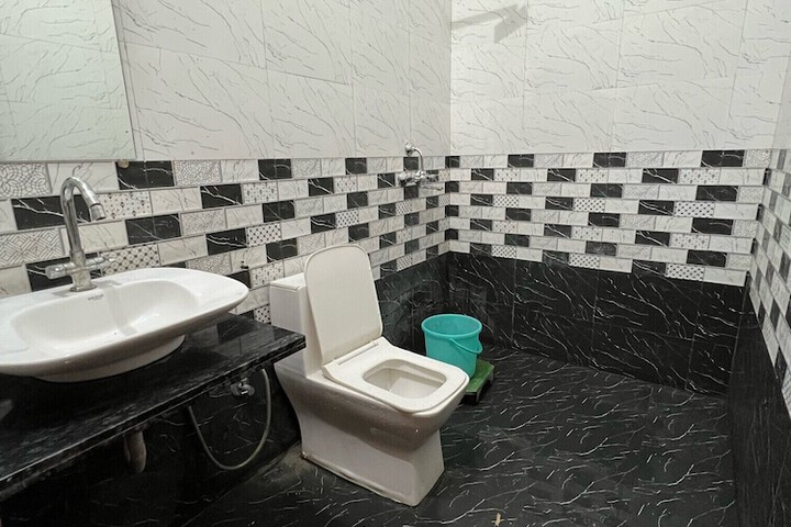 Room 35 of 54