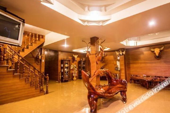 Hotel Interior 10 of 26