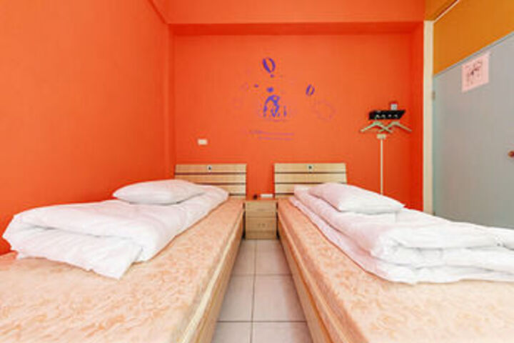 Room 30 of 51