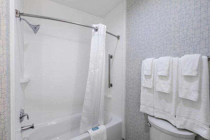 Double Accessible (3 of 3)