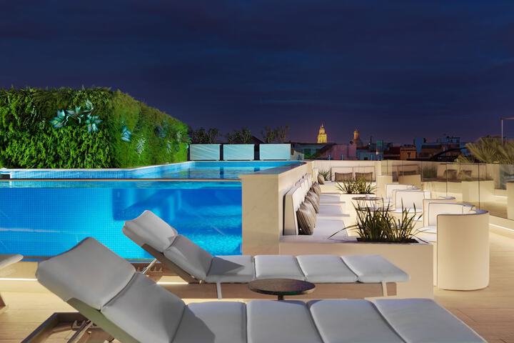 Pool 34 of 70