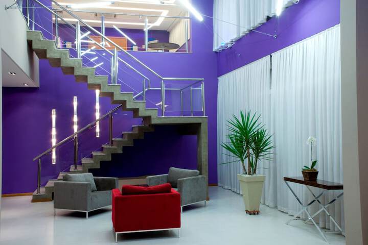 Guest Lobby