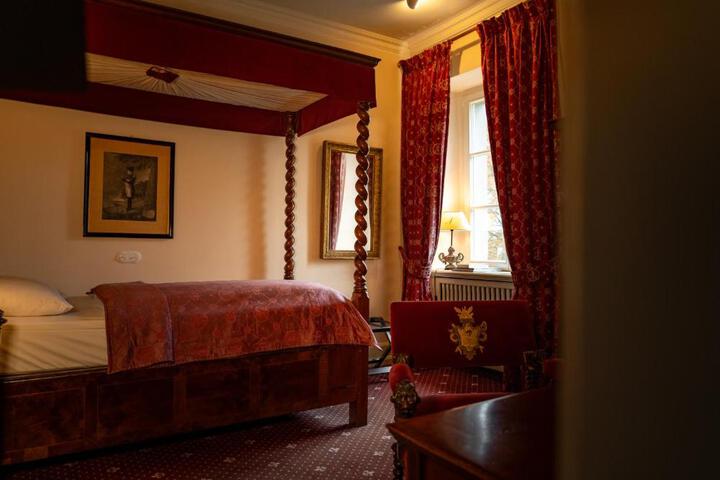 Suite Room