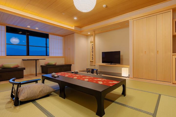 Room 19 of 65