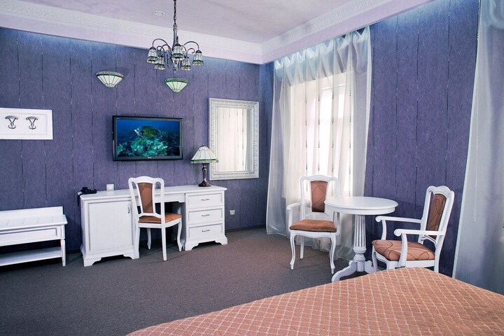 Room 17 of 59