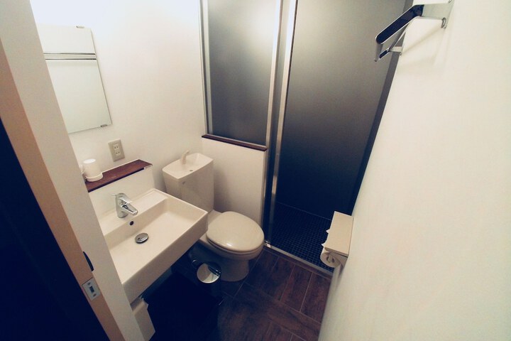 Room 27 of 54