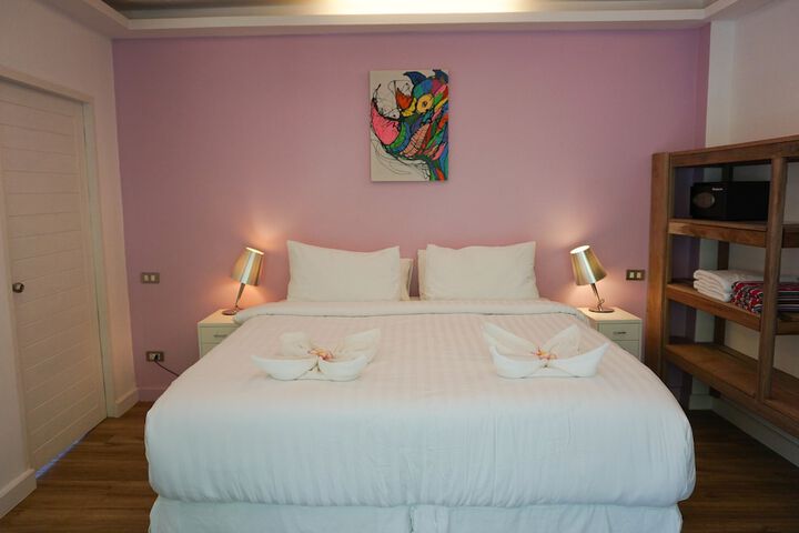 Room 5 of 73