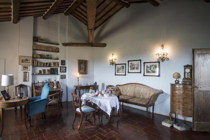 QUATTRO TORRA RESIDENZA DEPOCA
