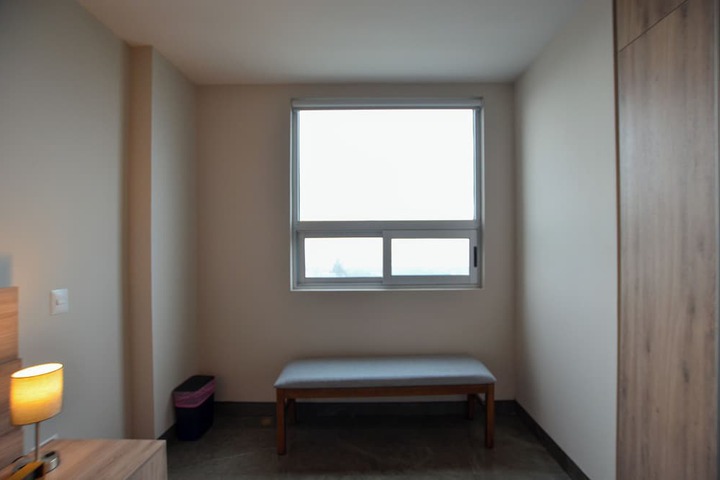 Room 17 of 233