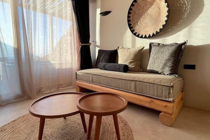 Room 35 of 269