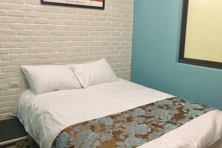 Room 21 of 45