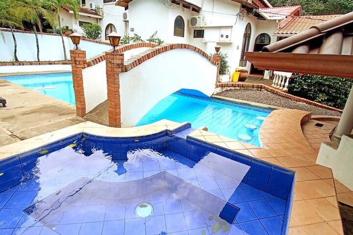Pool 17 of 28