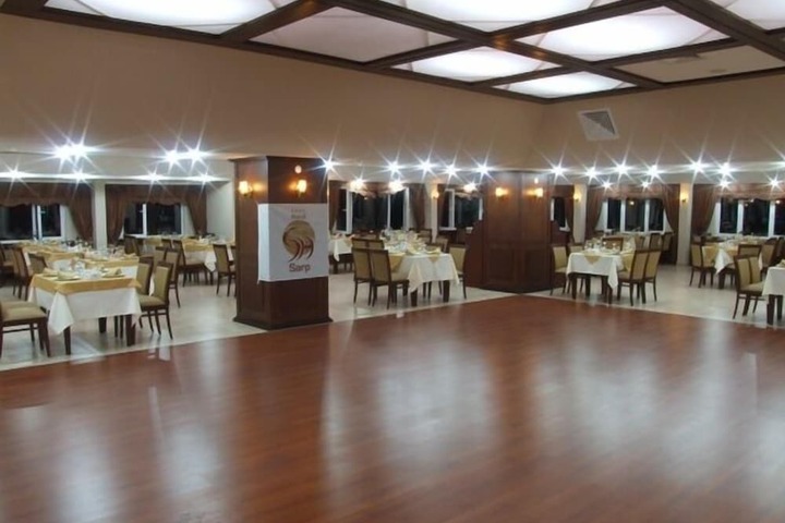 Ballroom/Hall 20 of 29