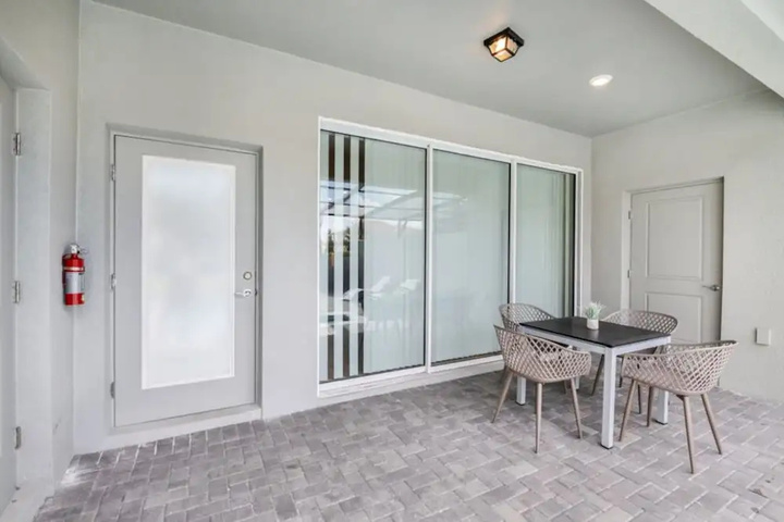 Terrace/Patio 7 of 24