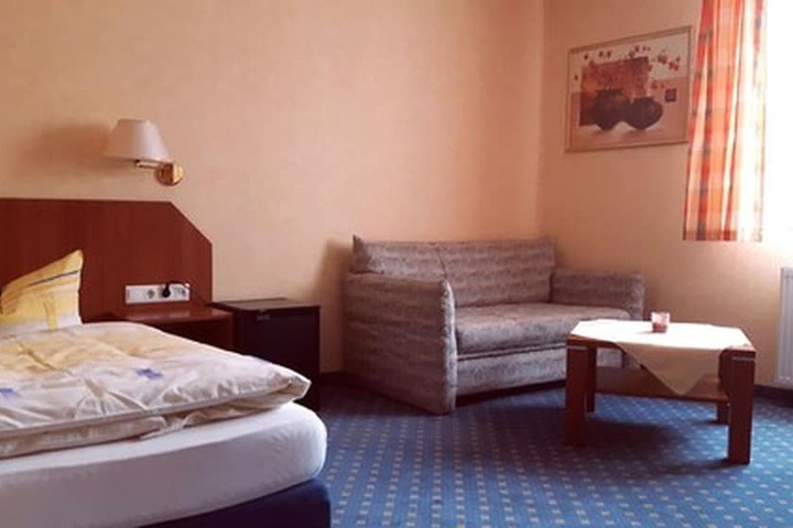 Room 14 of 41