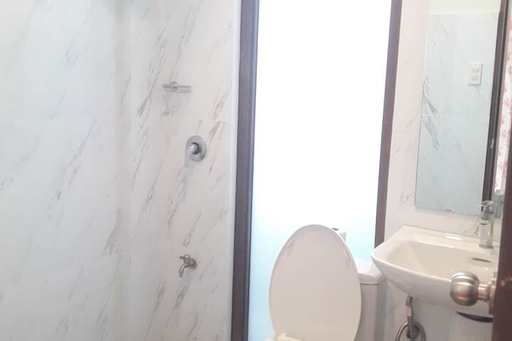 Room 44 of 152