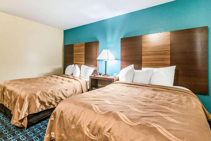 Double Accessible King Size Bed (5 of 15)