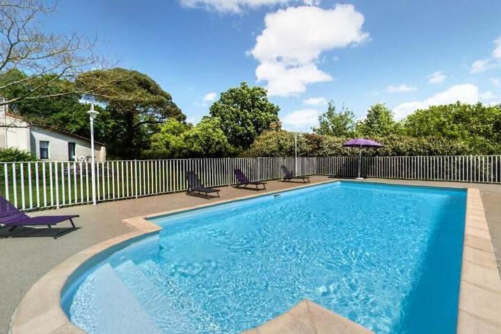 Pool 19 of 41