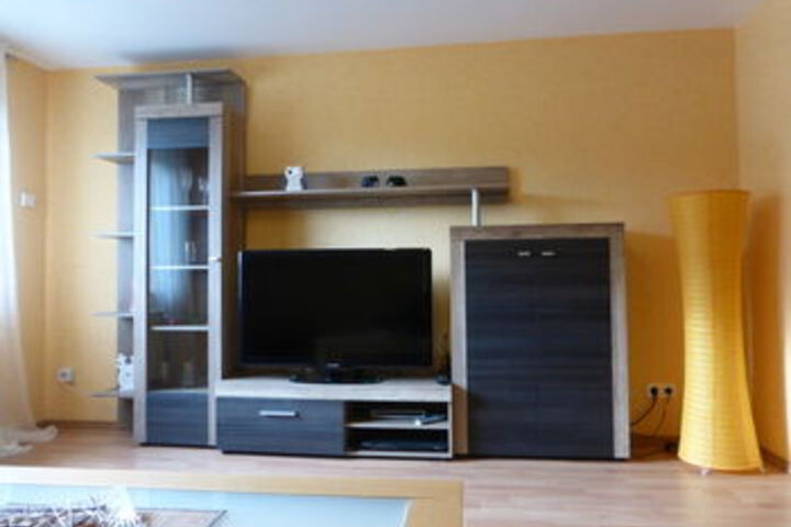 Room 8 of 10