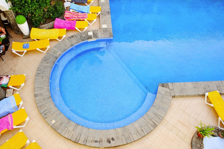 Pool Hotel