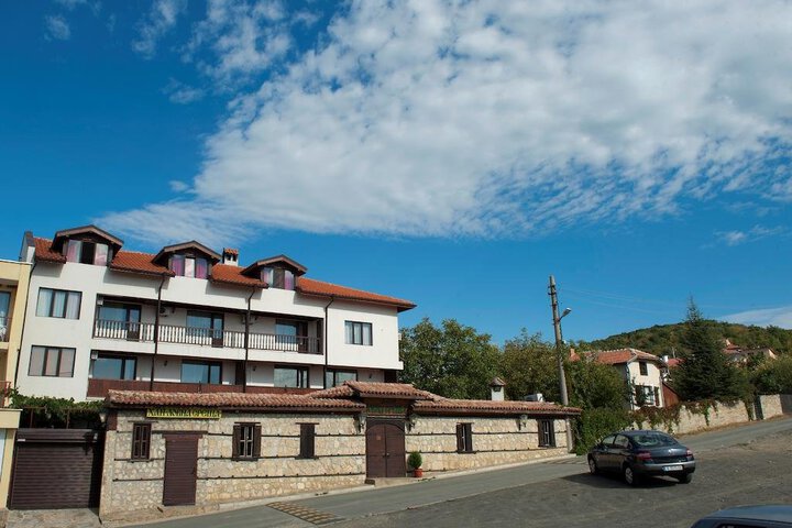 FAMILY HOTEL THE HUNTERS LODGE