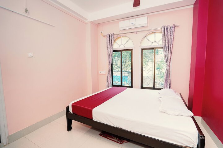 Room 6 of 19
