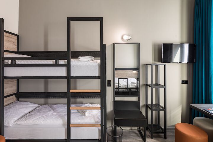 Room 19 of 46