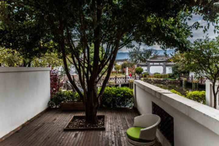 Terrace/Patio 104 of 108