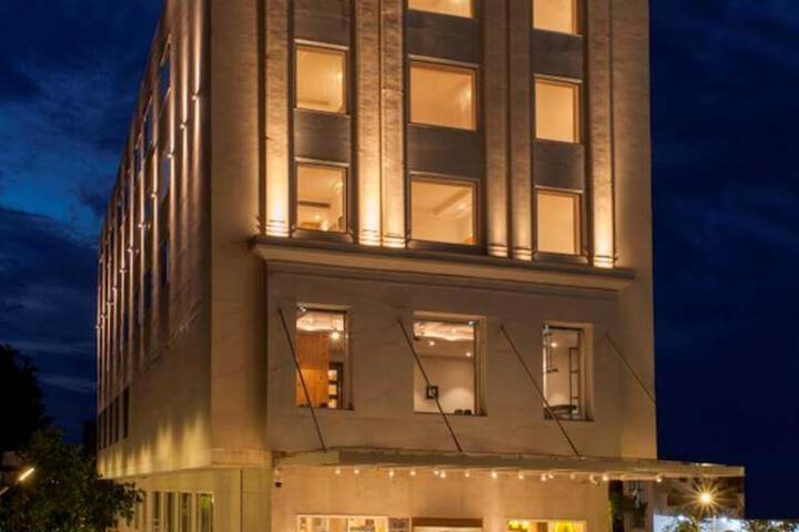 Image of Lemon Tree Hotel Lucknow