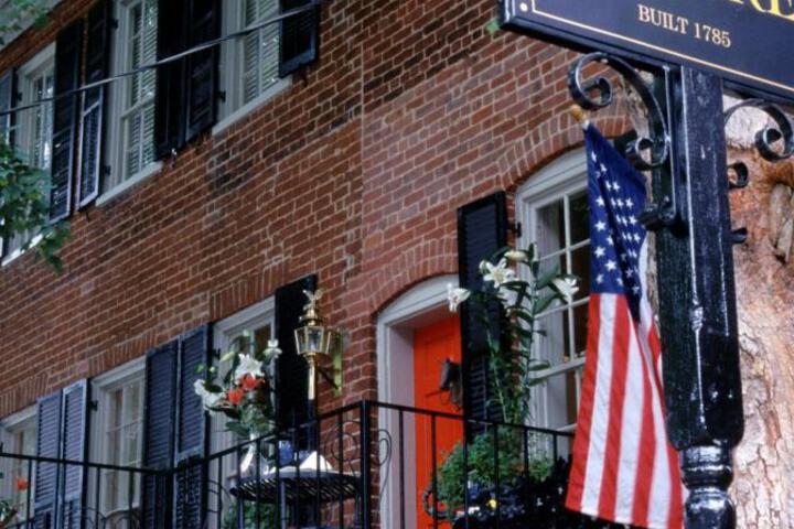 Inn at Court Square in Charlottesville, VA