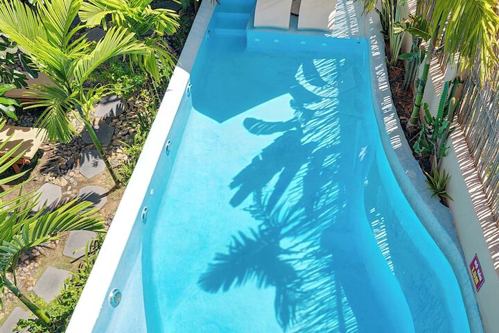 Pool 83 of 109