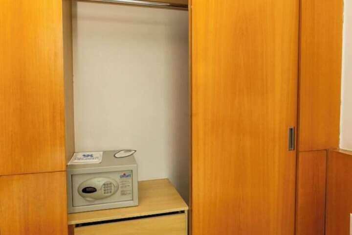 Room 85 of 174