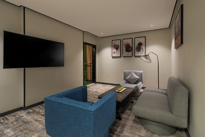 Room 22 of 44