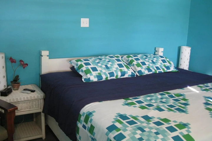 Room 5 of 20