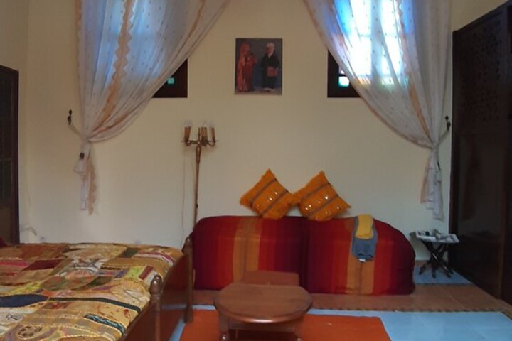 Room 17 of 52