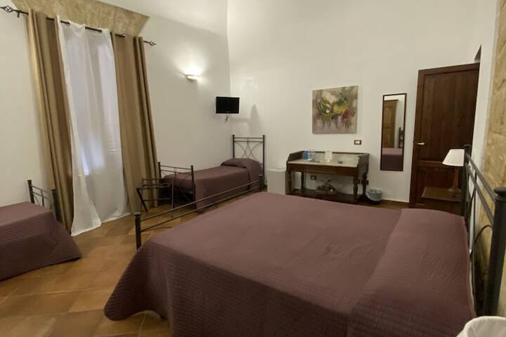 Room 18 of 39