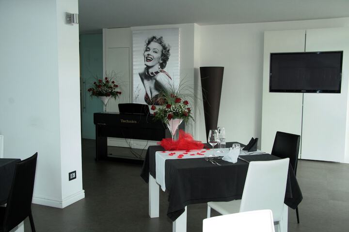 Dining Photos