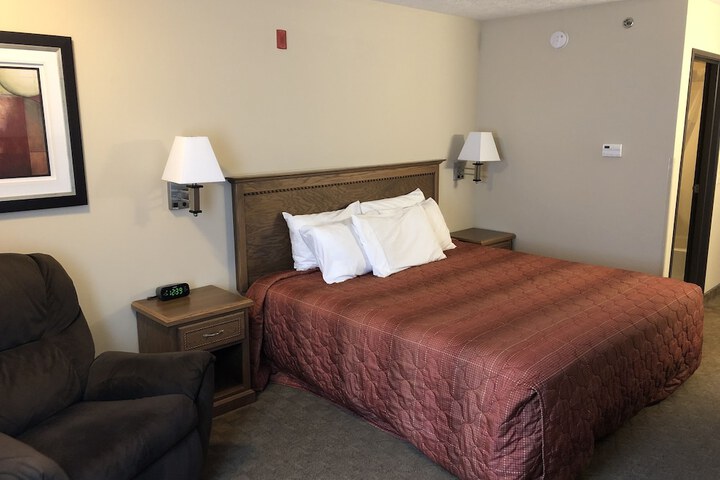 Room 12 of 35