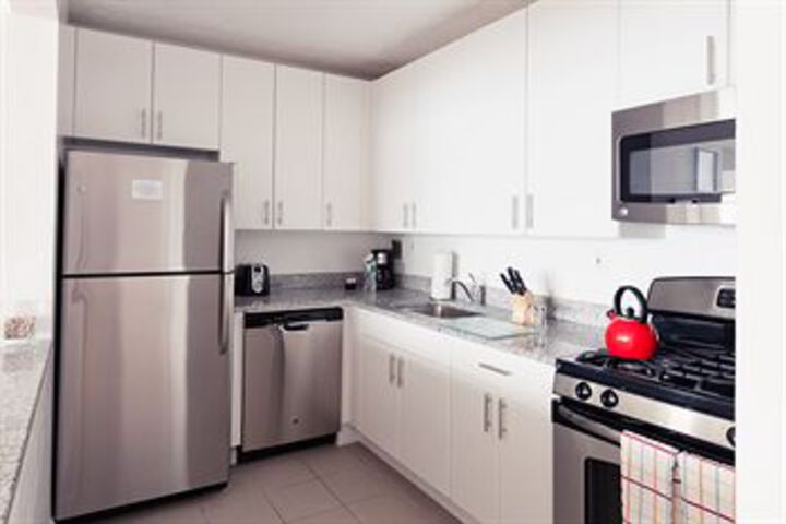 Room 15 of 28