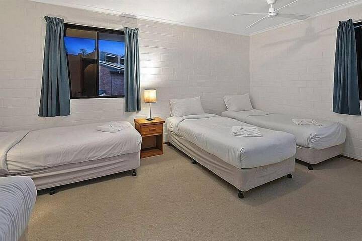 Room 8 of 35