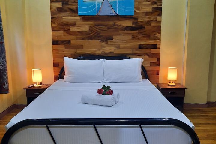 Room 3 of 47