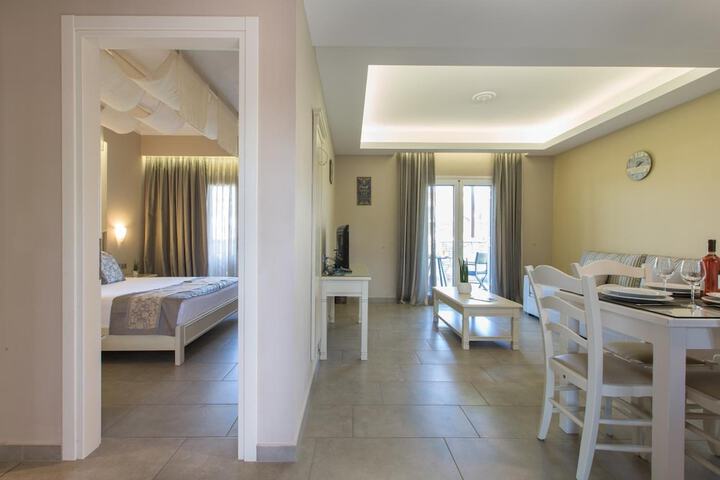 Room 8 of 53