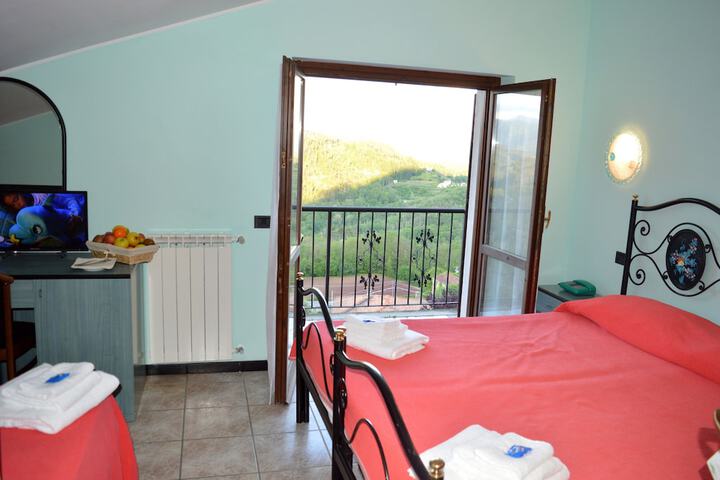 Room 3 of 19