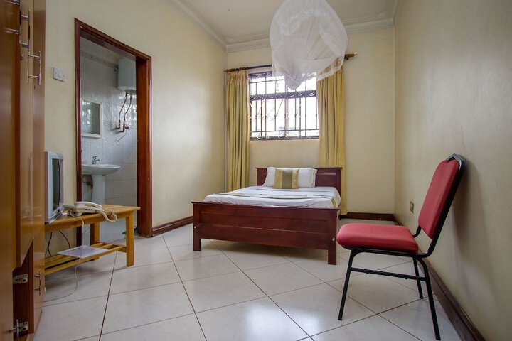 Room 17 of 43