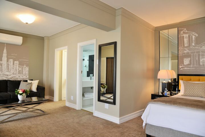 Room 13 of 43
